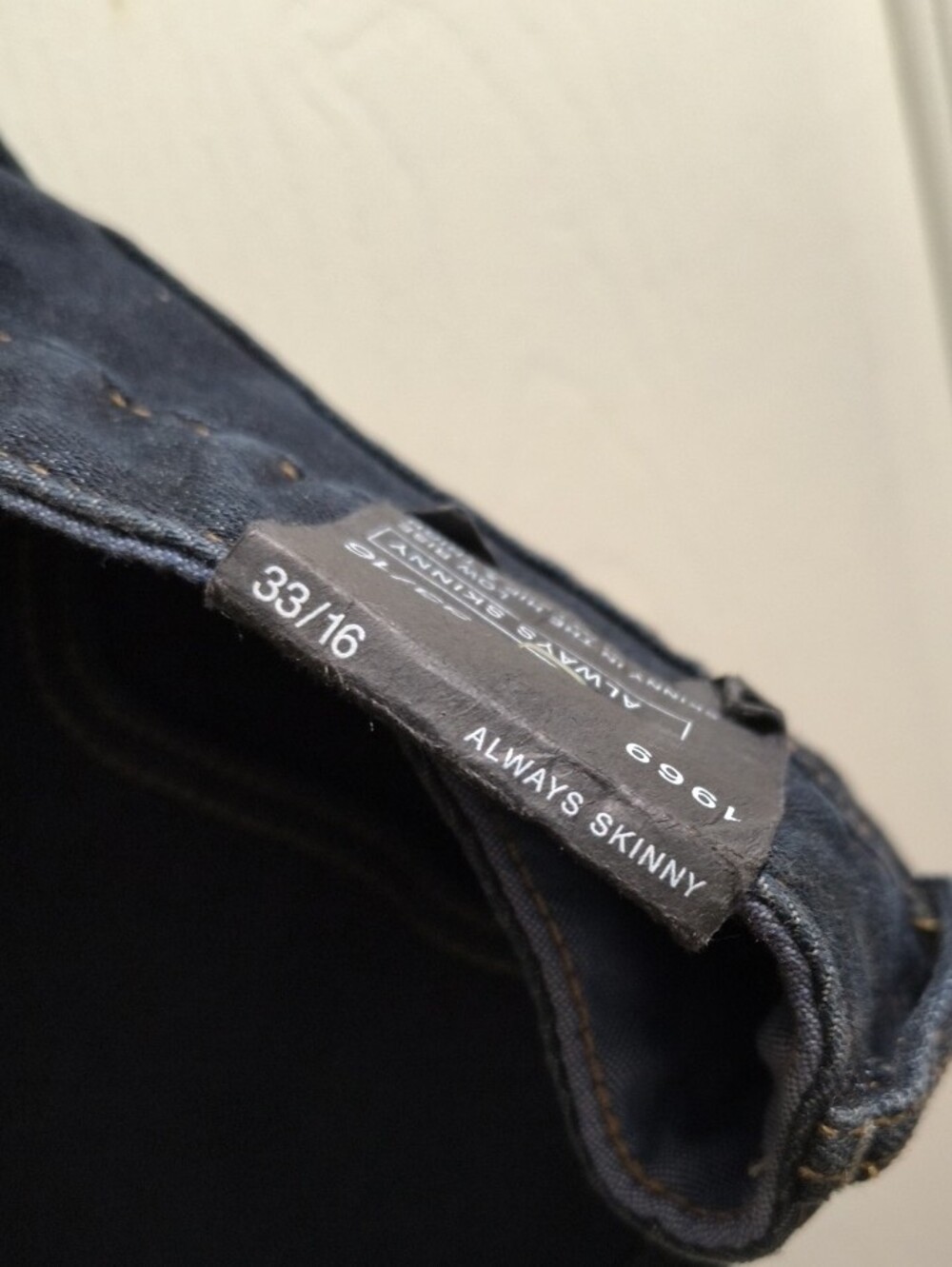 Women's High-Rise Skinny Jeans in Dark Indigo - Picture 5 of 6